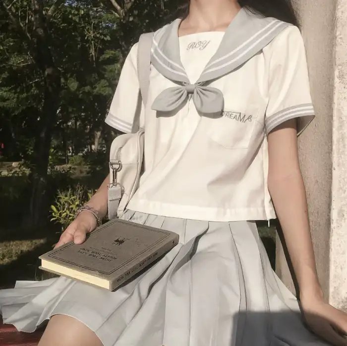 聪明的金发美女